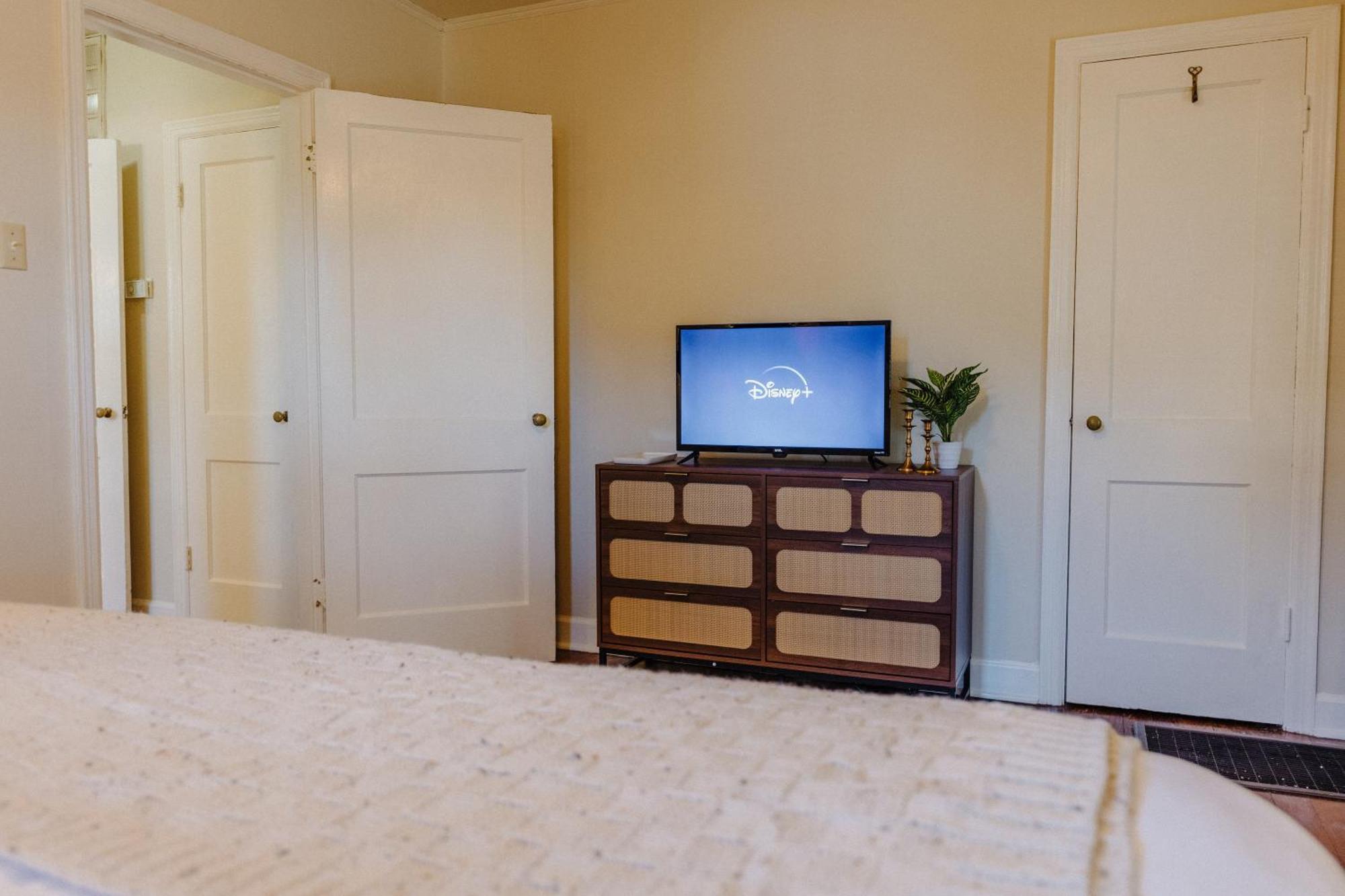 Historic Revival King Bed Liberty Bowl Memphis 893 Villa ภายนอก รูปภาพ